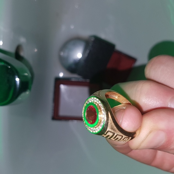 Ring stone - Picture 2 of 3